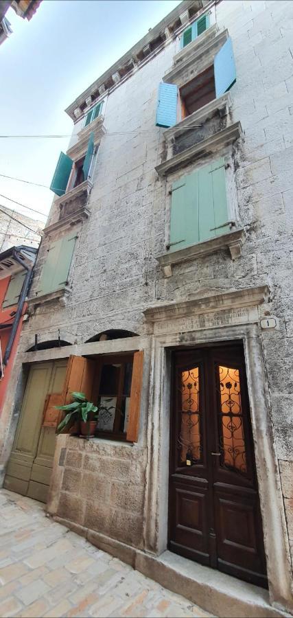 B&B Palace Basilico 1580. โรวีน ภายนอก รูปภาพ