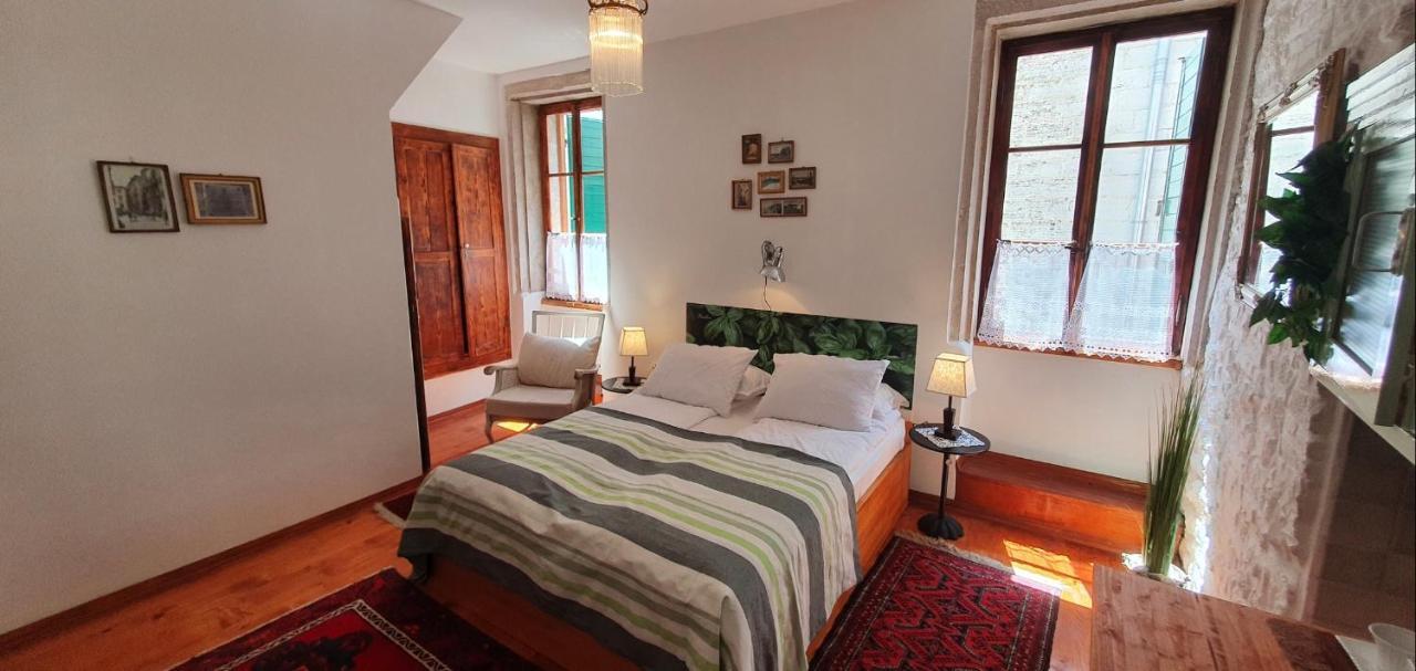 B&B Palace Basilico 1580. โรวีน ภายนอก รูปภาพ